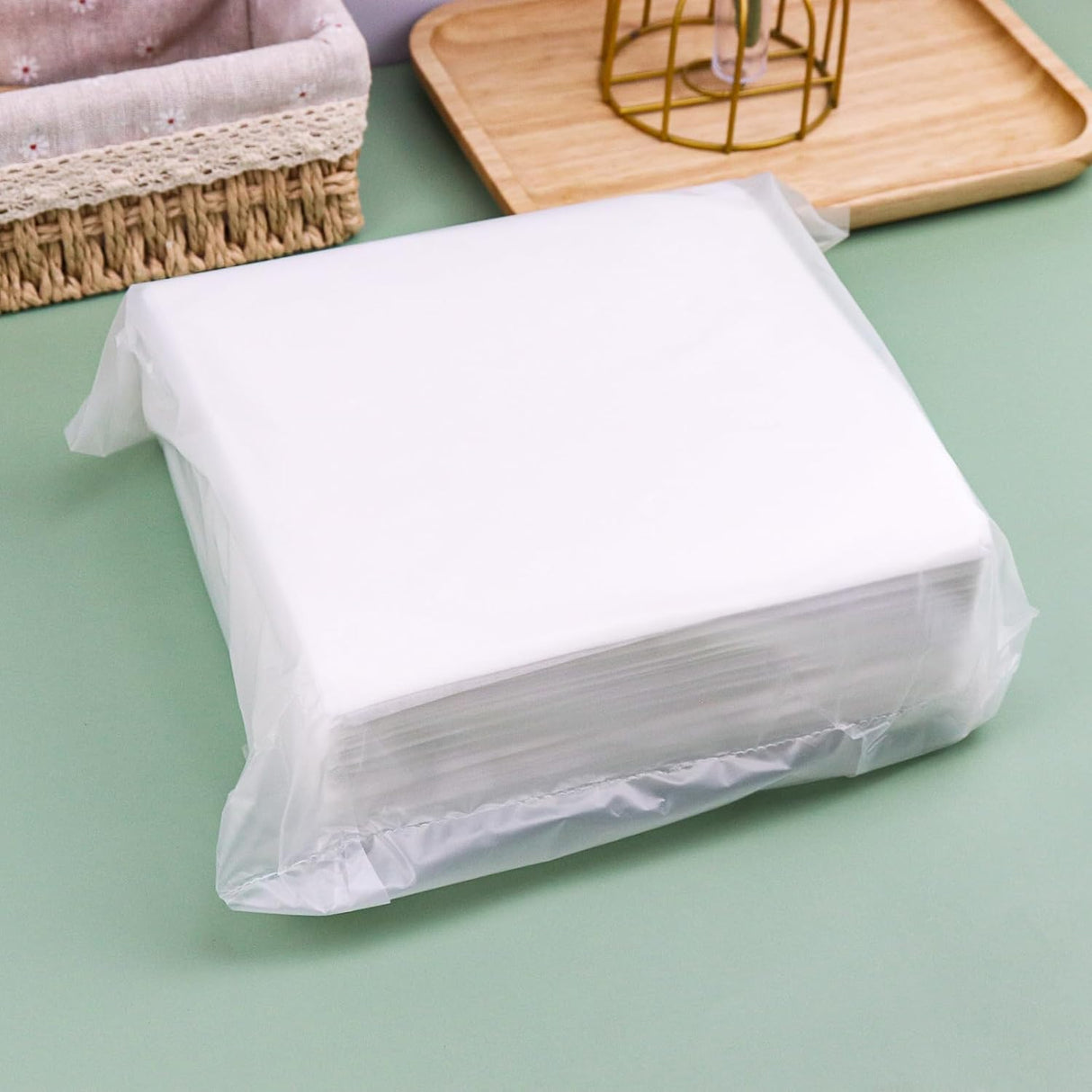 ஸ்கொஃபிக் பாலியஸ்டர் ஸ்பன்லேஸ் டபுள் நிட் மைக்ரோஃபைபர் அல்லாத கிளீன்ரூம் துடைப்பான்கள், 4" நீளம் x 4" அகலம், வெள்ளை